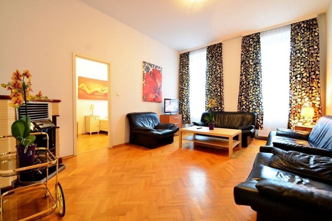 AJO Messe Vienna