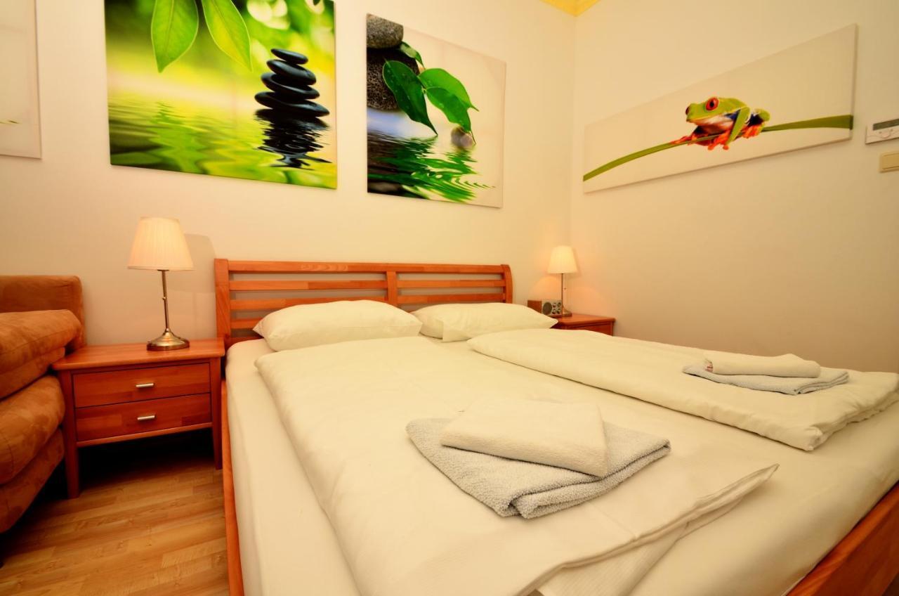 Aparthotel AJO Messe Vienna 3*